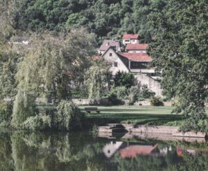 Die Krone am Fluss